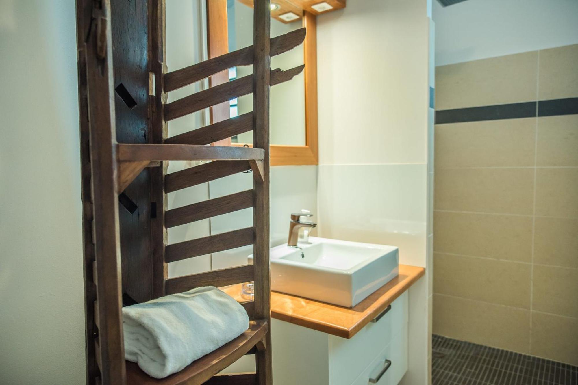 Appartement Ylang Ylang A L Ermitage Les Bains - Proche De La Mer Pour 4 Personnes Saint-Paul Rom bilde